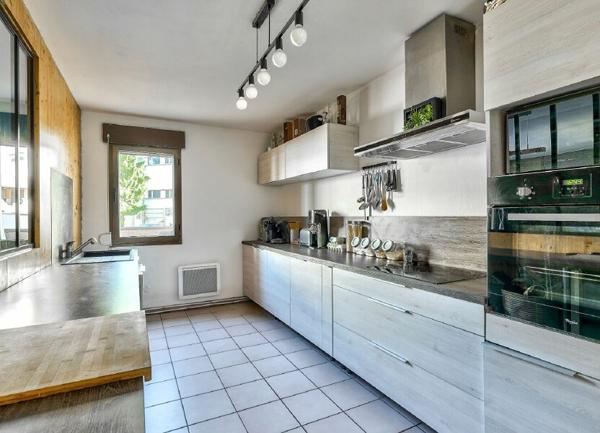 Appartement à vendre    3 pièces •  Oullins