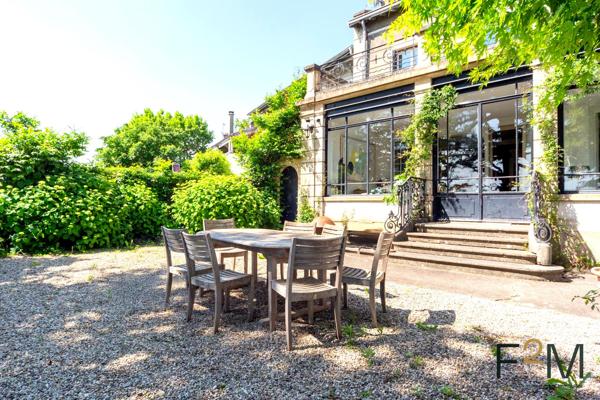Superbe Manoir à louer meublé à Caluire