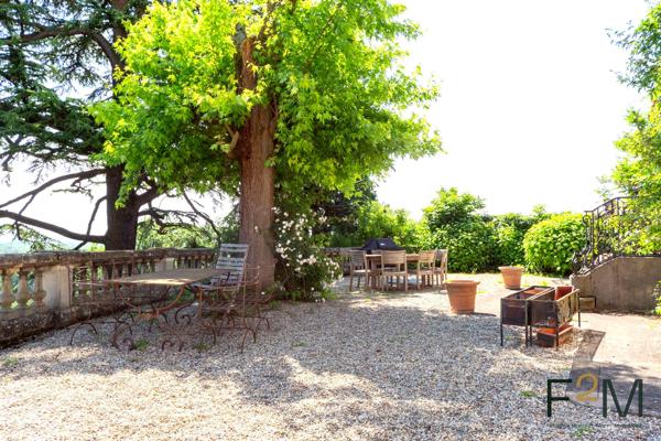 Superbe Manoir à louer meublé à Caluire