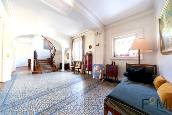 Superbe Manoir à louer meublé à Caluire