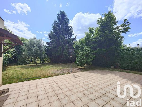 Maison 8 pièces de 145 m² à Saint-Michel-sur-Orge (91240)