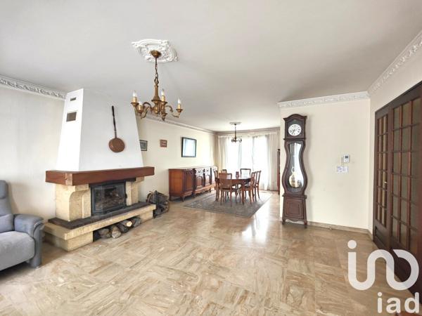 Maison 8 pièces de 145 m² à Saint-Michel-sur-Orge (91240)