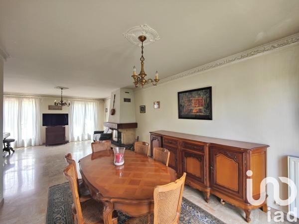 Maison 8 pièces de 145 m² à Saint-Michel-sur-Orge (91240)