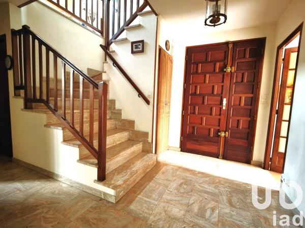 Maison 8 pièces de 145 m² à Saint-Michel-sur-Orge (91240)