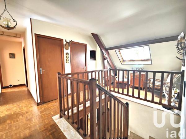 Maison 8 pièces de 145 m² à Saint-Michel-sur-Orge (91240)