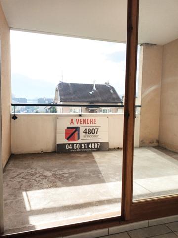 ANNECY, appartement T3 avec deux balcons et parking sécurisé