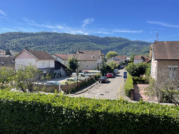 ANNECY, appartement T3 avec deux balcons et parking sécurisé
