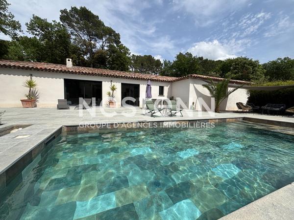 Maison à Lorgues de 130m2 de plain pied , Piscine BALI 8/4, terrain de 2000m2 ,quartier recherché!
