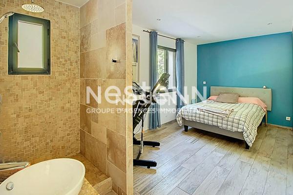 Maison à Lorgues de 130m2 de plain pied , Piscine BALI 8/4, terrain de 2000m2 ,quartier recherché!