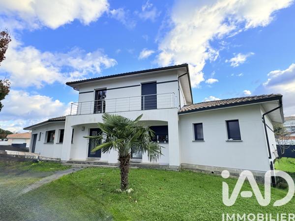 Maison à vendre 8 pièces 176 m² Bassens