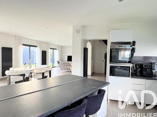 Maison à vendre 8 pièces 176 m² Bassens