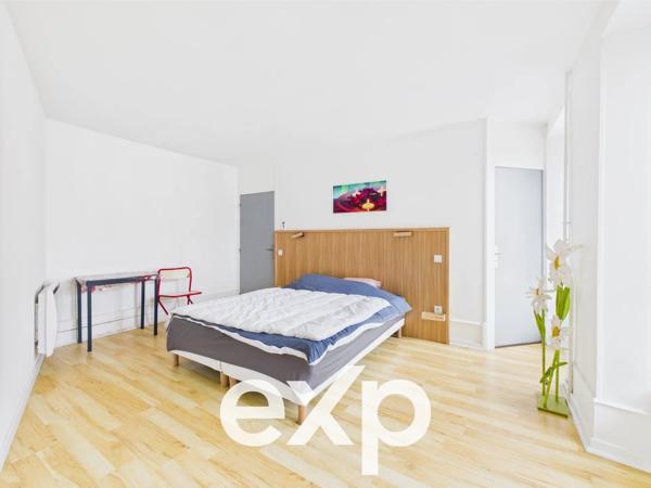 MAISON 10 PIÈCES AVEC TERRASSE GÎTE 6 CHAMBRES