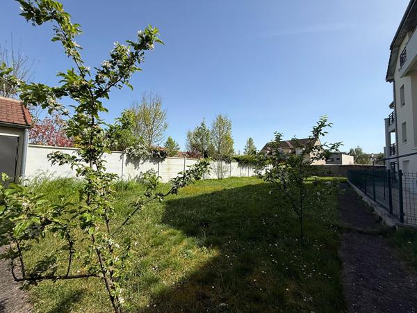 Appartement 4 pièces à Massy Centre Ville - Le calme au 2ème étage avec vue sur jardins