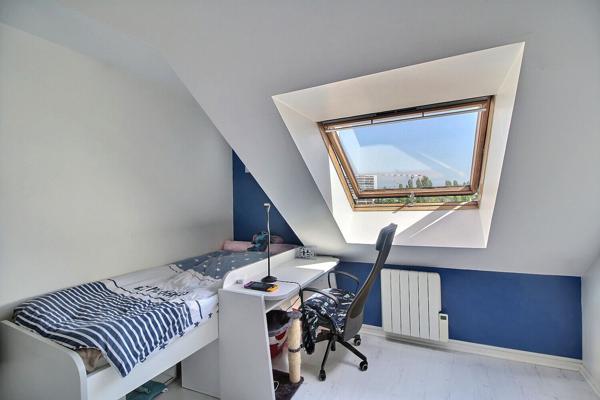 Appartement 4 pièces à Massy Centre Ville - Le calme au 2ème étage avec vue sur jardins