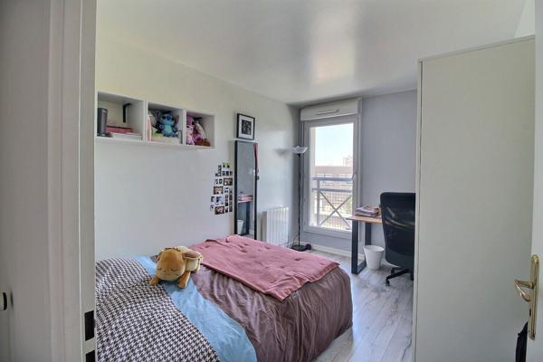 Appartement 4 pièces à Massy Centre Ville - Le calme au 2ème étage avec vue sur jardins