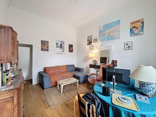 Spécial investisseur ! T2 avec locataire en place Angers Roi René