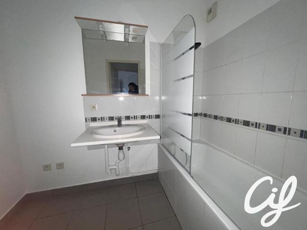 Appartement T3 NANTES Bottière - Chénaie - 61.09 m2  815 Euros