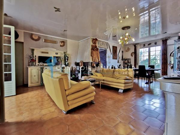 Maison 6 pièce(s) 3 chambre(s) 137 m²