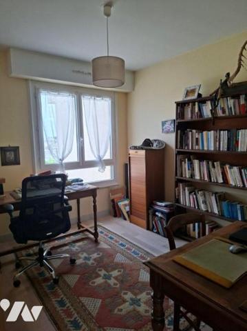 APPARTEMENT 4 pièces - 85 M2 - Dernier étage avec ascenseur