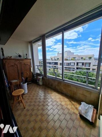 APPARTEMENT 4 pièces - 85 M2 - Dernier étage avec ascenseur