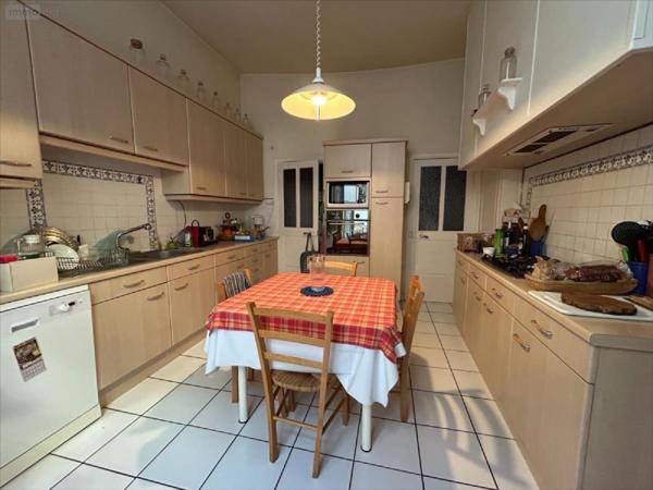 Immeuble à vendre à Aurillac dans le Cantal (15000), ref : 15061-1086500