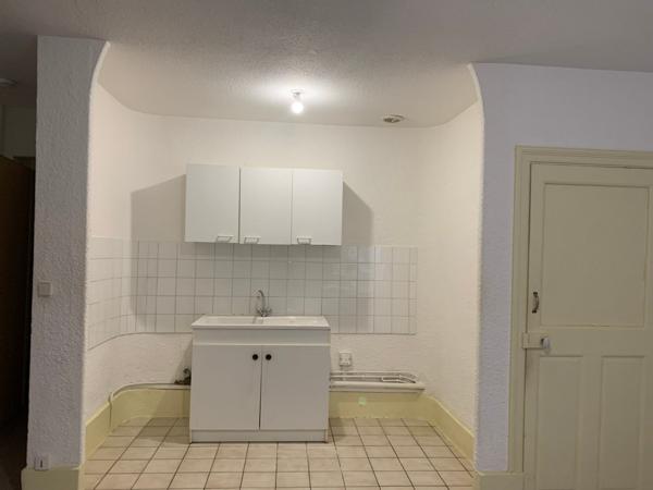 Studio Bourg les Valence rue Pompéry