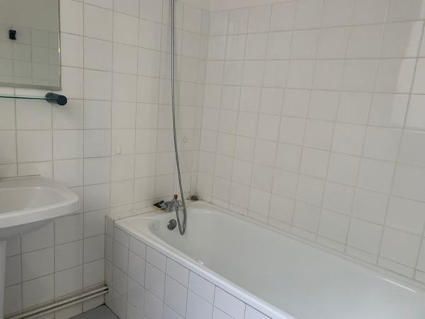 Studio Bourg les Valence rue Pompéry