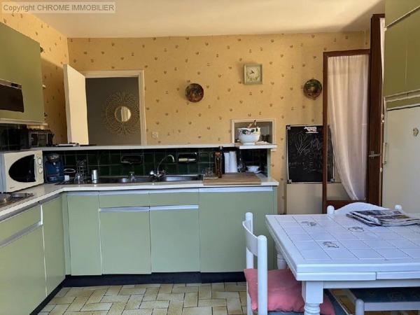 Vente                                                      Maison
                        
                     6 pièces                      147 m2                     à Marmande