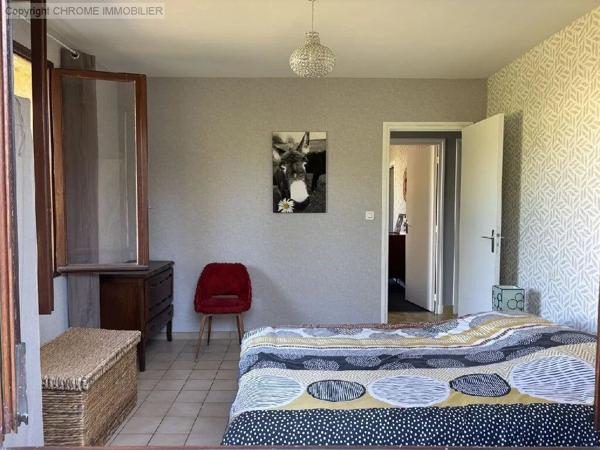 Vente                                                      Maison
                        
                     6 pièces                      147 m2                     à Marmande