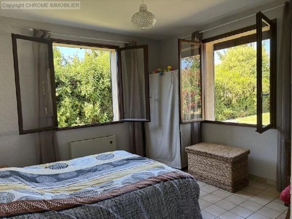 Vente                                                      Maison
                        
                     6 pièces                      147 m2                     à Marmande