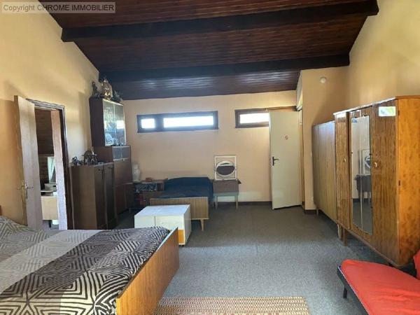 Vente                                                      Maison
                        
                     6 pièces                      147 m2                     à Marmande