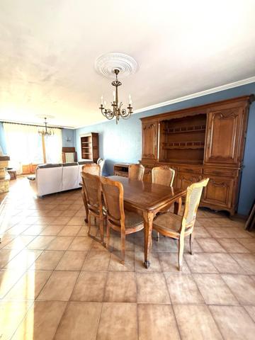 Maison de caractère en pierre de taille à Fameck – 250 m² d’authenticité et de potentiel