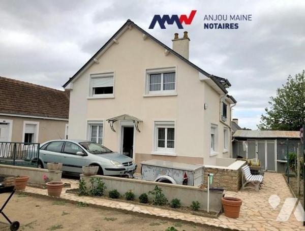 NOYEN SUR SARTHE : Pavillon avec garage et sur terrain 375 m²