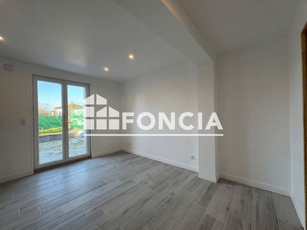 Location Studio 28.96 m² - 10 RUE DES OUSTALOTS Oloron Ste Marie 64400