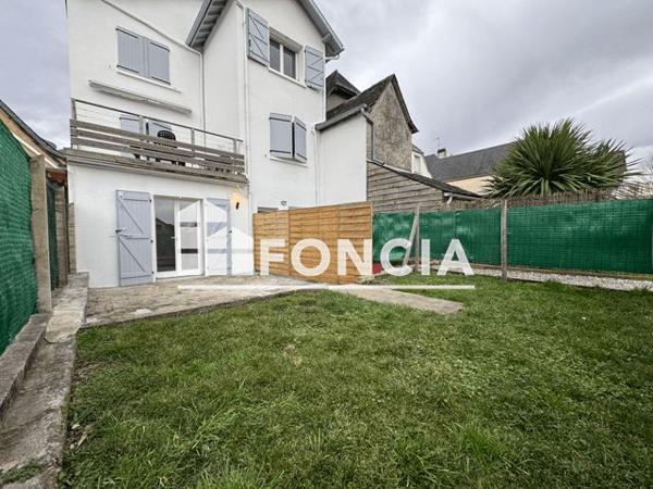 Location Studio 28.96 m² - 10 RUE DES OUSTALOTS Oloron Ste Marie 64400