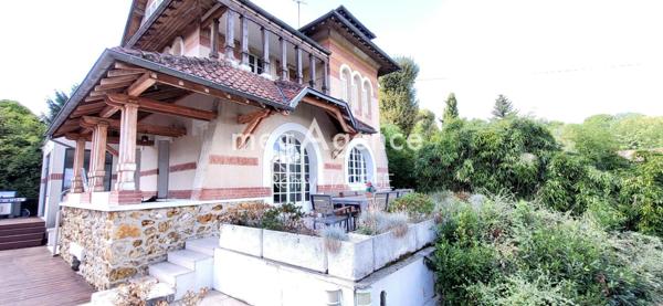 Maison à BRUNOY, 91800 - 7 pièces 200m²