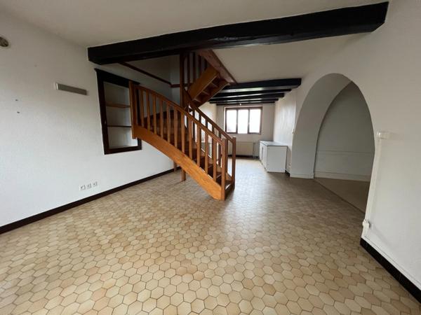Maison à vendre 9 pièces MUSSY SOUS DUN (71)