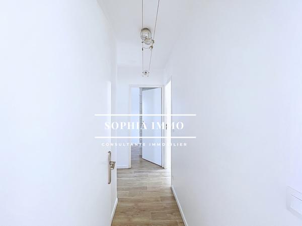 Appartement
         3 pièces
        - 70 m² Exclusivité 315 000 € *
