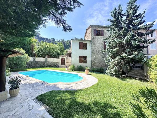 Vente Maison 7 pièces 185 m2 à Saint-Martin-du-Var