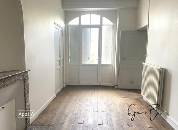 Immeuble de rapport – Centre-ville Saint-Maixent-l’École 208,76 m² habitables – 3 appartements – potentiel de valorisation