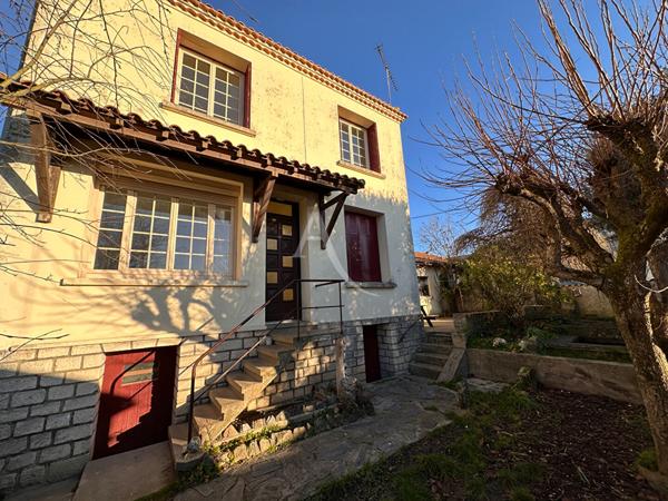 Maison familiale - Rive droite de Saintes, secteur recherché