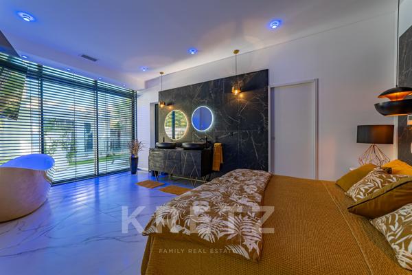 Villa contemporaine en bord de mer