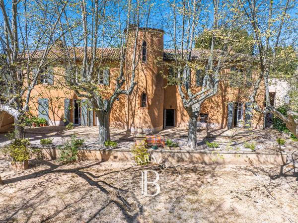 Aix-en-Provence, Propriété  434 m² à vendre