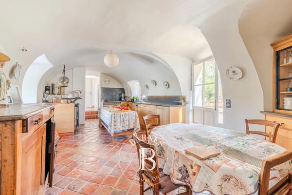 Aix-en-Provence, Propriété  434 m² à vendre