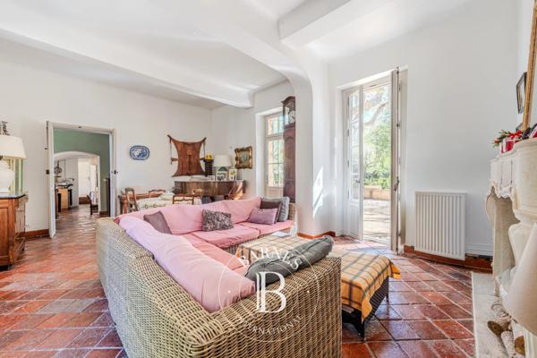 Aix-en-Provence, Propriété  434 m² à vendre