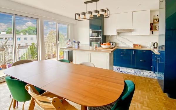 Appartement à vendre    5 pièces • 99,31 m2 Versailles