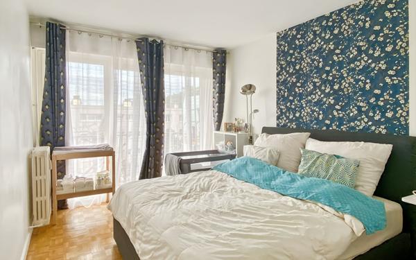 Appartement à vendre    5 pièces • 99,31 m2 Versailles