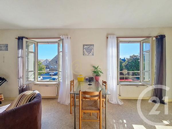 Immeuble à vendre  154 m 2   COMBOURG  - 35
