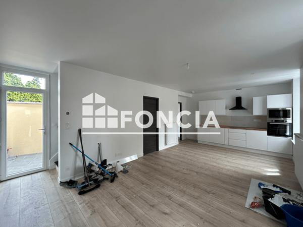 Location Maison 4 pièces 69.73 m² - 4 RUE HOCHE Charleville Mezieres 08000