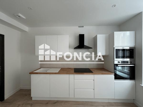 Location Maison 4 pièces 69.73 m² - 4 RUE HOCHE Charleville Mezieres 08000